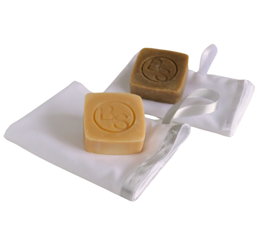 2 Foaming bags with 2 soaps