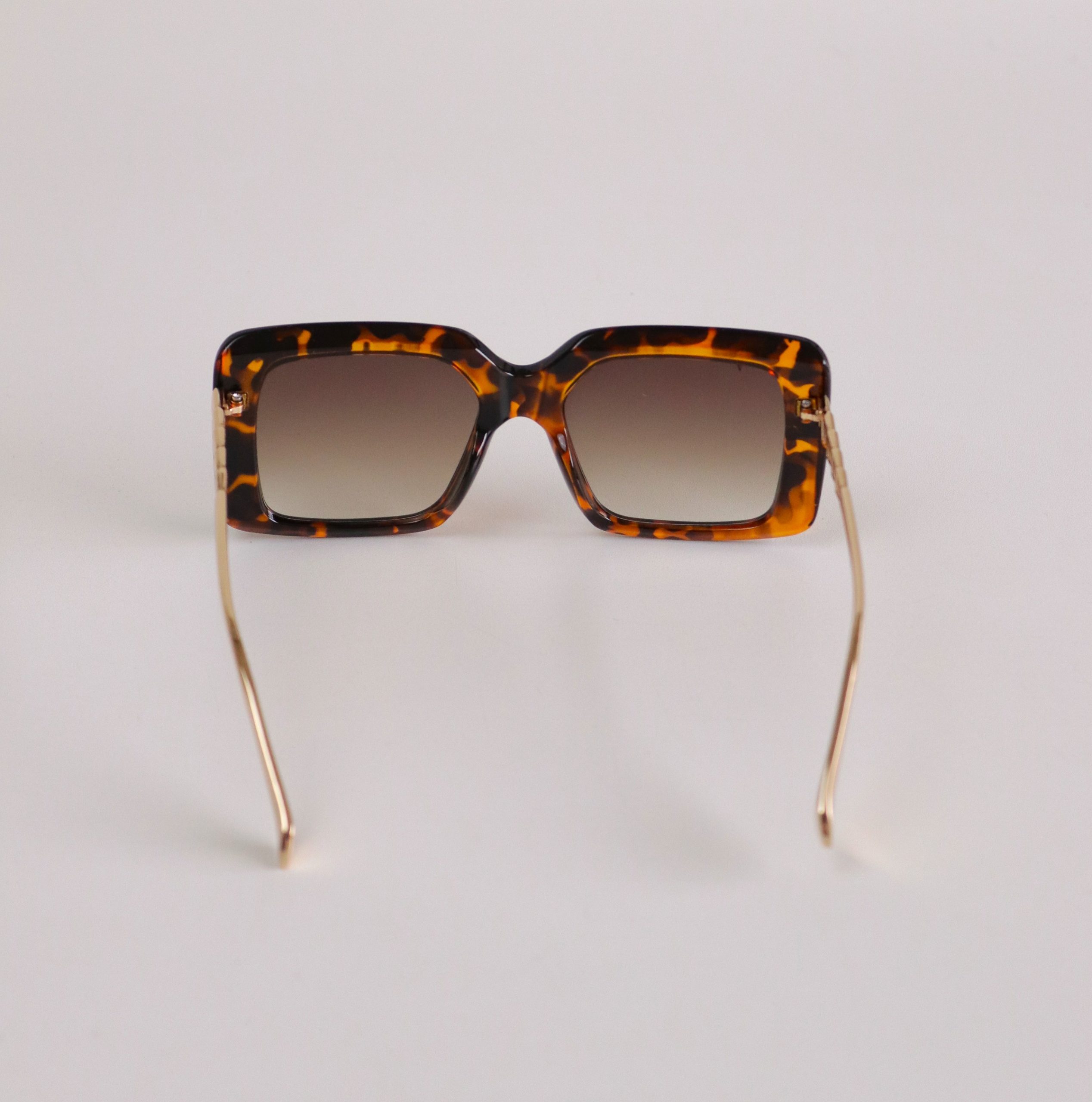 Chic Oversized Bold Rectangle Sunglasses